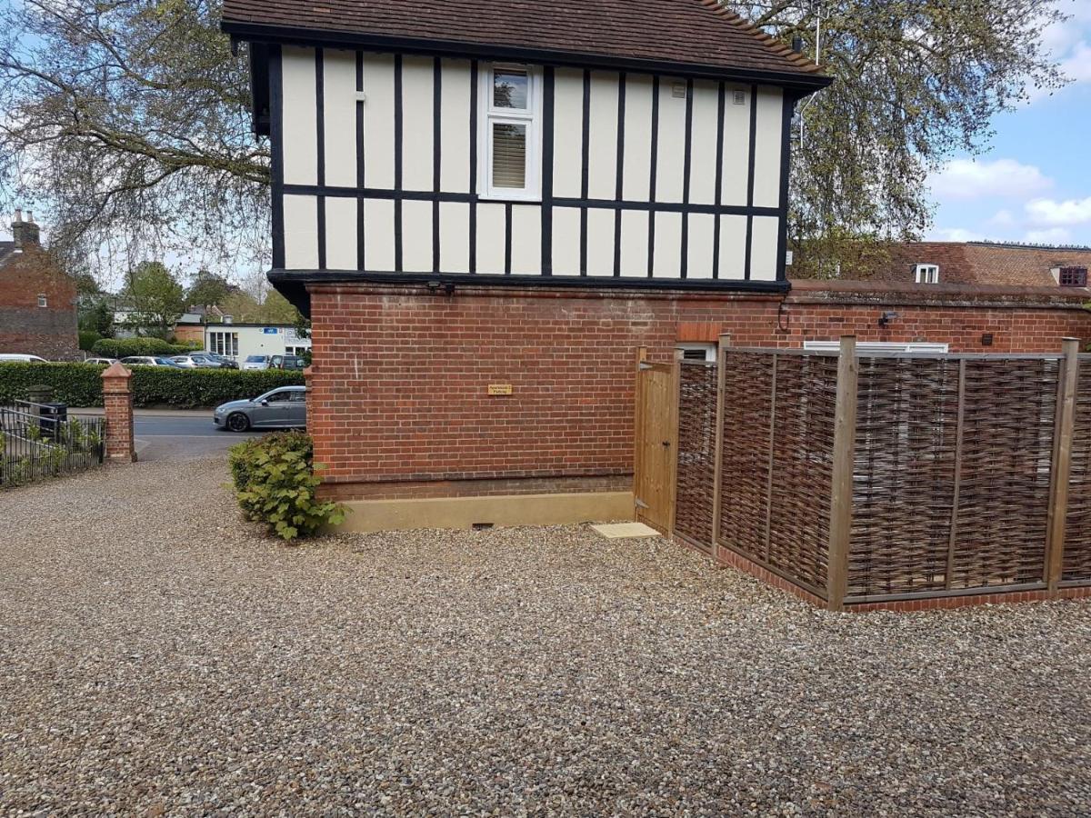 Old School Apartment 2 Ground Floor Bury St. Edmunds Exteriör bild